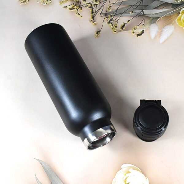 Water Bottle for Kids â€“ Insulated Stainless Steel Bottle (800 ML / 1 Pc)